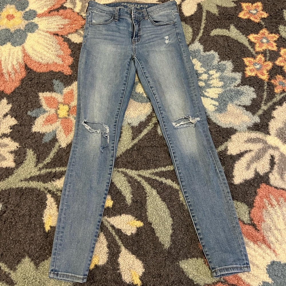 American Eagle size 6 reg. skinny jeans